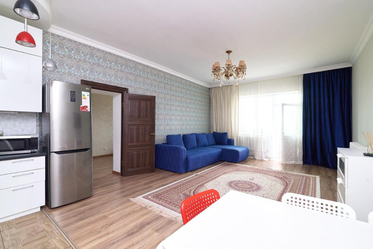 Квартира В Самом Центре Столицы Казахстана Apartment Nur-Sultan  Exterior photo