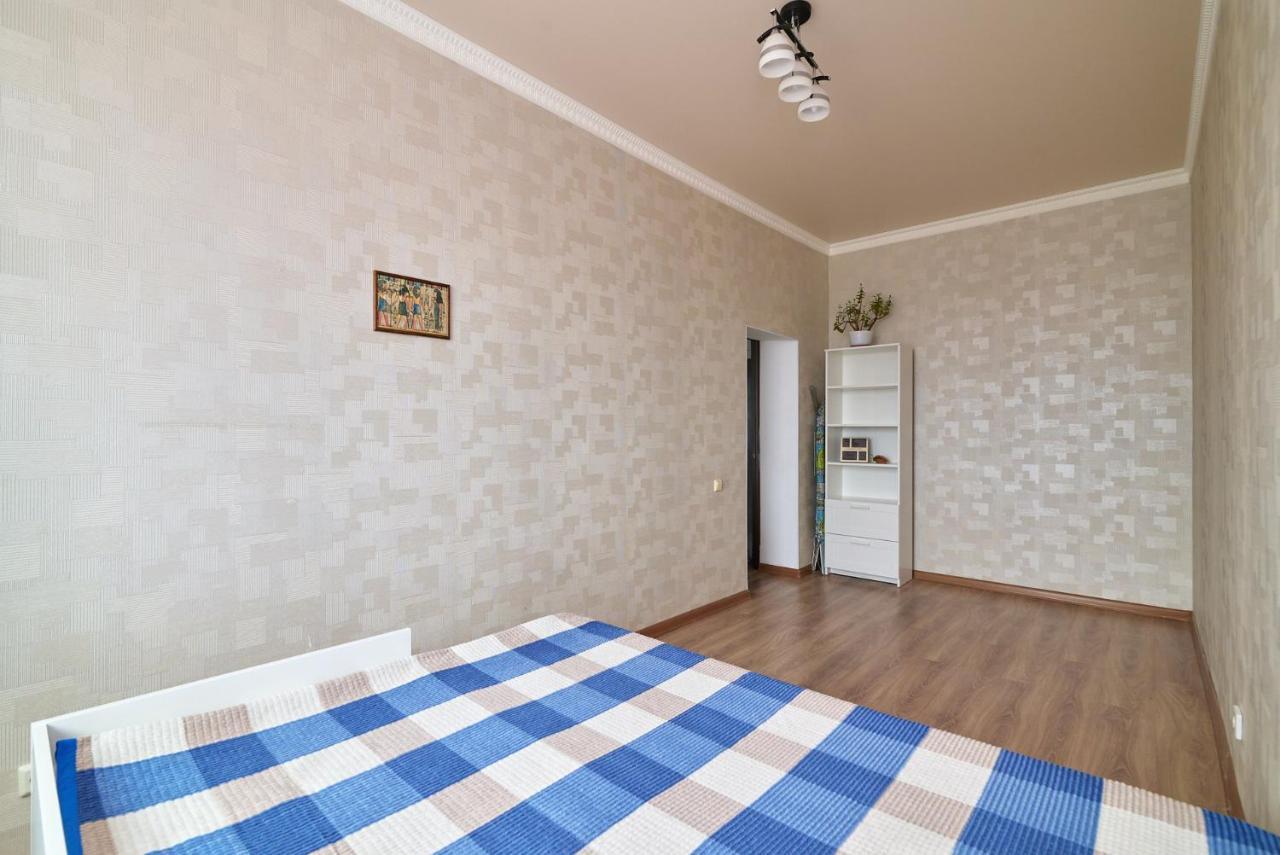 Квартира В Самом Центре Столицы Казахстана Apartment Nur-Sultan  Exterior photo
